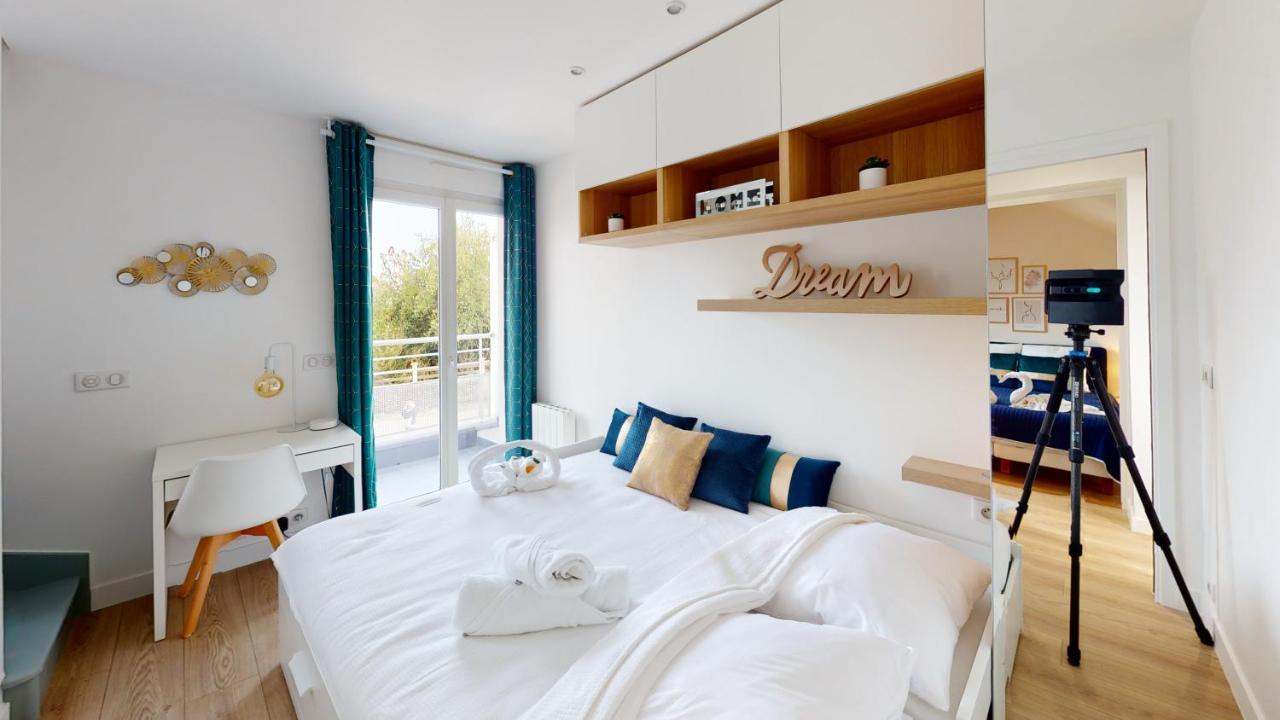 Villa Paris House Villejust Esterno foto