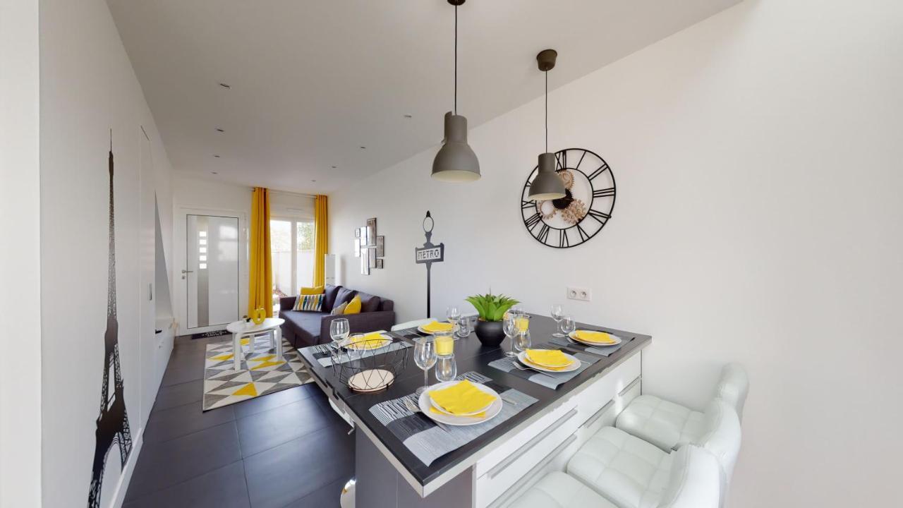 Villa Paris House Villejust Esterno foto